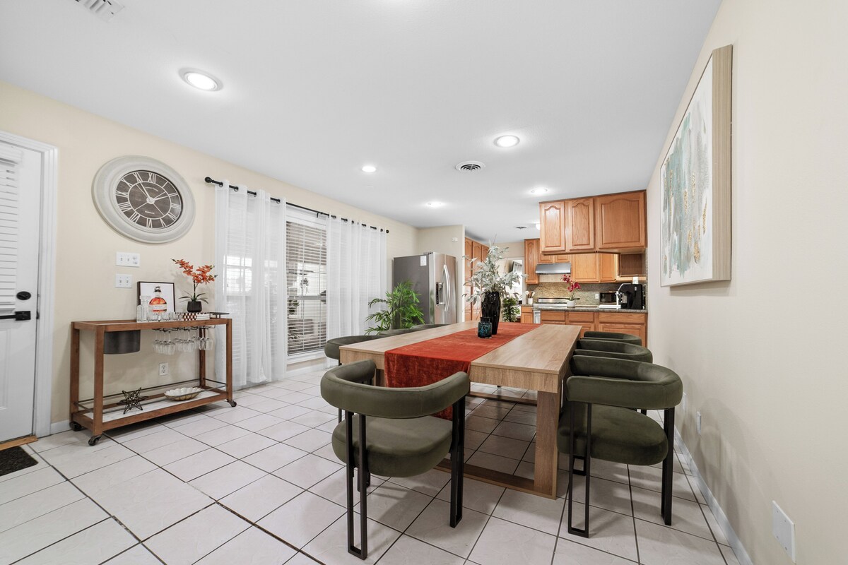 Photo 6 of Casa Grande ATX · Central Austin · Spacious 5BR Retreat w/ Hot Tub & Game Patio