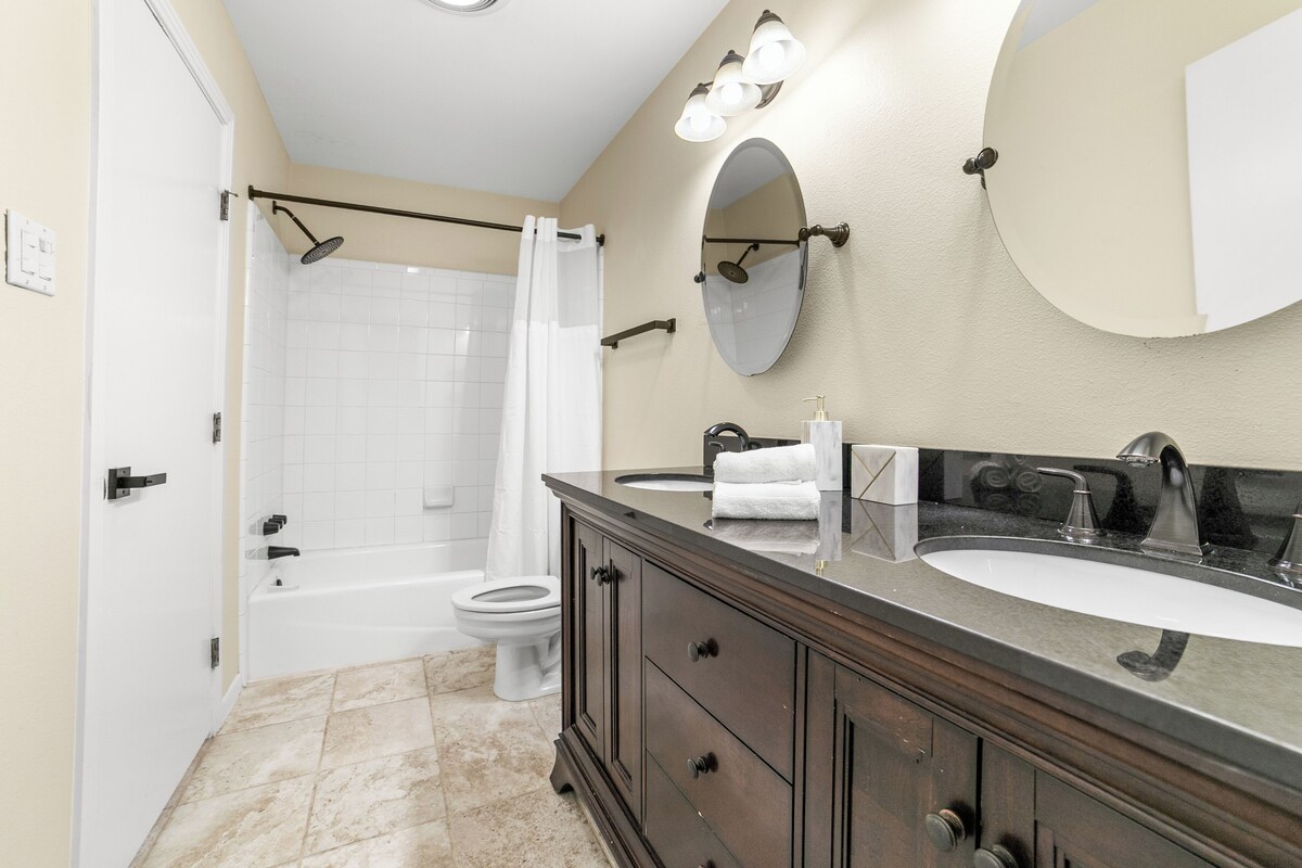 Photo 21 of Casa Grande ATX · Central Austin · Spacious 5BR Retreat w/ Hot Tub & Game Patio