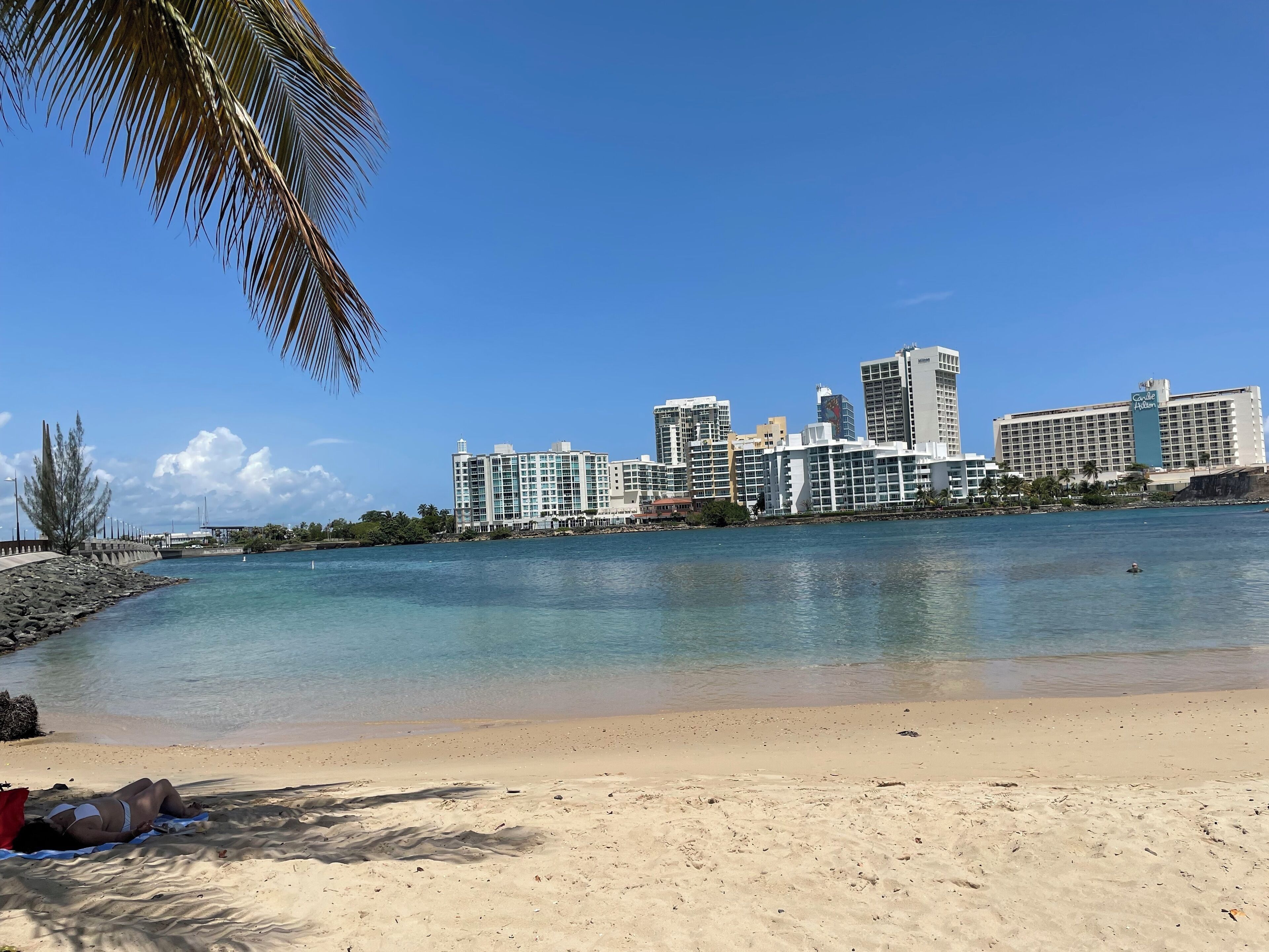 Am Strand, Liegestühle