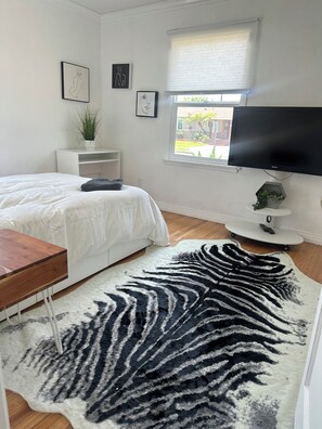 2 室のベッドルーム、WiFi、ベッドシーツ