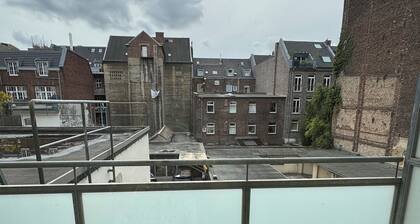 Stylish apartments with balcony & close to the Rhine in the heart of Cologne's Südstadt district