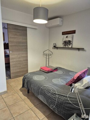 2 Schlafzimmer, Bügeleisen/Bügelbrett, Internetzugang, Bettwäsche