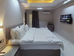 Comfort Double or Twin Room, City View | Free WiFi