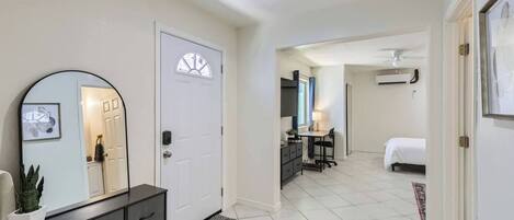 Fer et planche à repasser, Wi-Fi, draps fournis