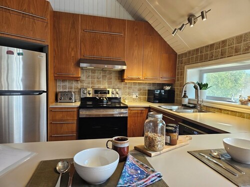 Work, creative or vacation residencies. 