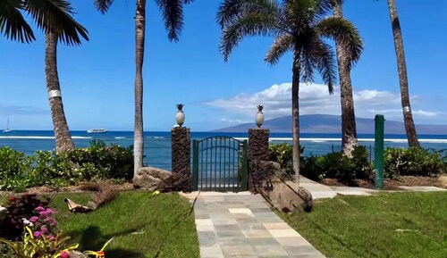 Lahaina Shores Maui Dream Oceanfront Ocean Views