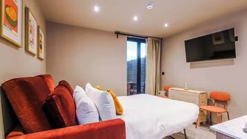 Fer et planche Ă repasser, Wi-Fi, draps fournis