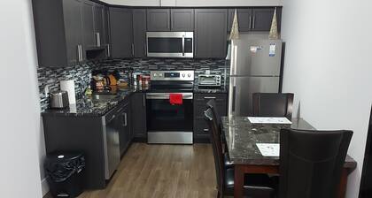 2-bedroom Luxury Private Legal Basement Suite with Private Entrance