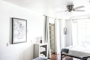 4 Schlafzimmer, Bügeleisen/Bügelbrett, WLAN, Bettwäsche