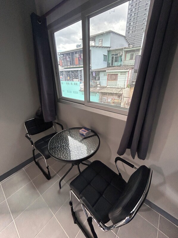 Living area - Munchies Bed&Breakfast (Bangkok)