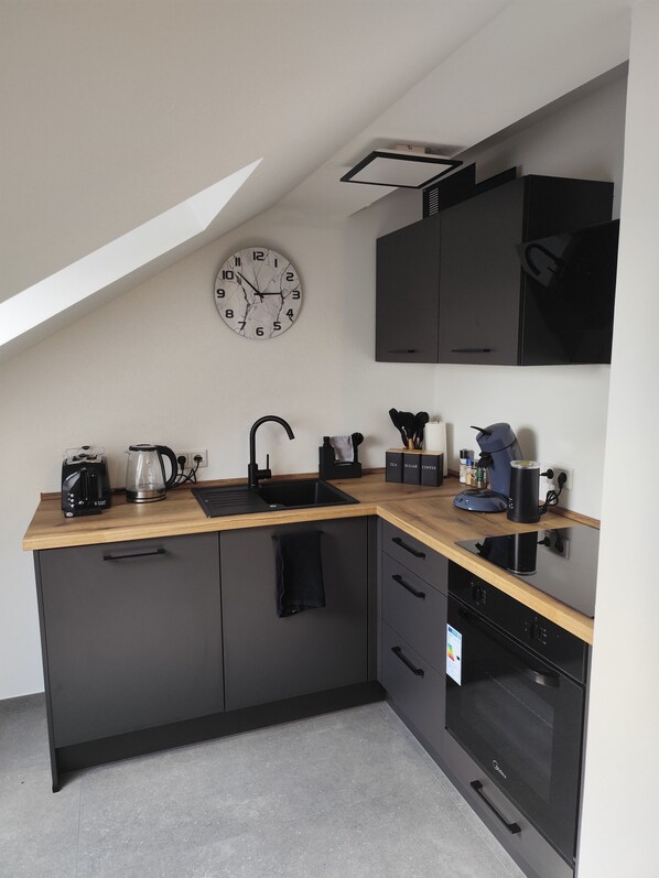 Four, plaque de cuisson, lave-vaisselle