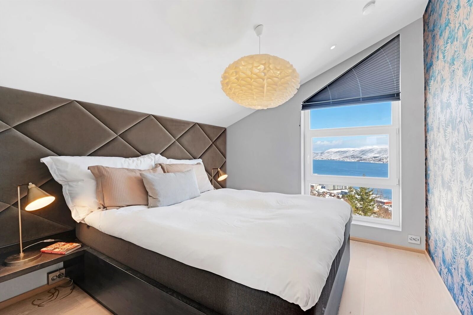 3 chambres, fer et planche à repasser, Wi-Fi, draps fournis