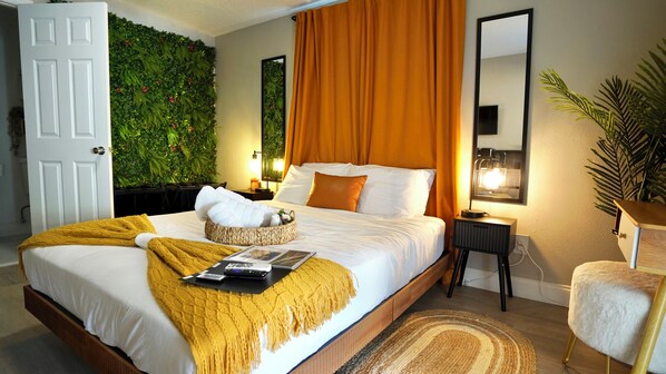 1 室のベッドルーム、デスク、アイロン / アイロン台、WiFi (無料)