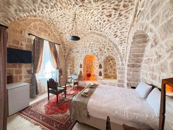 Individually decorated, individually furnished, desk, laptop workspace