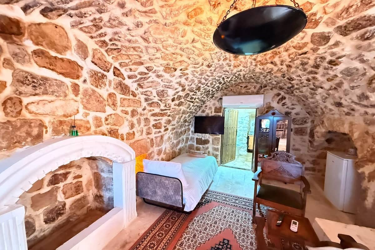 Premium Room | Individually decorated, individually furnished, desk, laptop workspace