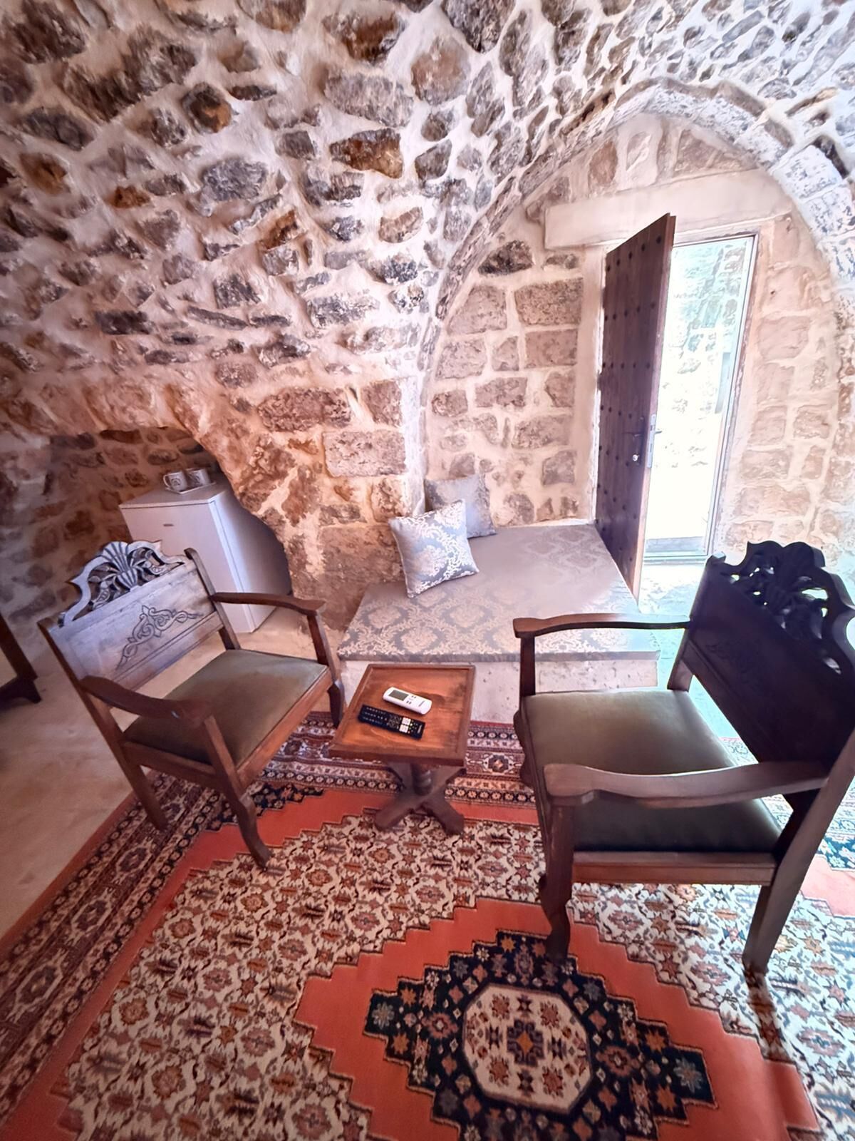 Standard Room, Garden View | Living area | 103-cm Smart TV with satellite channels