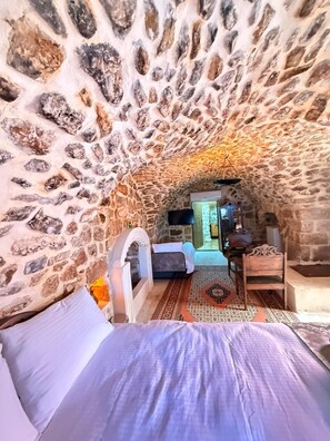 Standard Room, Garden View | Individually decorated, individually furnished, desk, laptop workspace - MİRİSSO KONAK HOTEL MARDİN ARTUKLU (Mardin)