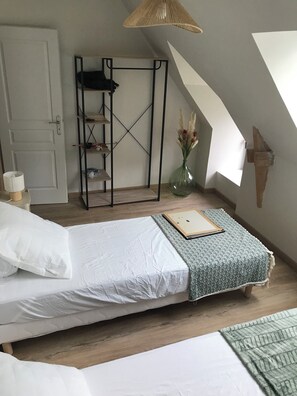 3 bedrooms, iron/ironing board, travel crib, WiFi