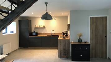 微波炉、烤箱、炉灶、洗碗机