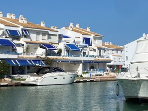 Exterior - Apartment for up to 16 people with direct access to the sea in Alcossebre marina (Alcossebre)