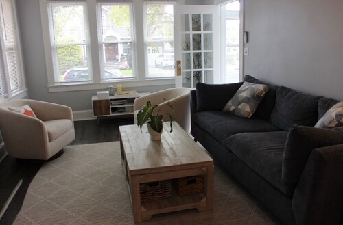 RYDER CUP Home! Walking Distance to golf course and strip!