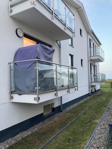 Fewo Paul - Kleine gemütliche Fewo mit Balkon und seitlichem Meerblick