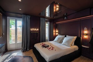 1 bedroom, internet, bed sheets