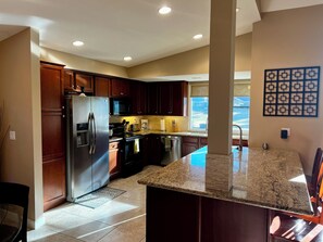 ميكروويف، فرن، موقد طهي مسطح، غسالة أطباق