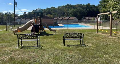 Emerald Escape - POOL!