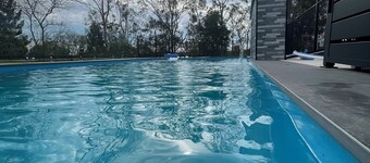 Relaxing Acreage Retreat – Pool, Spa & Media Room