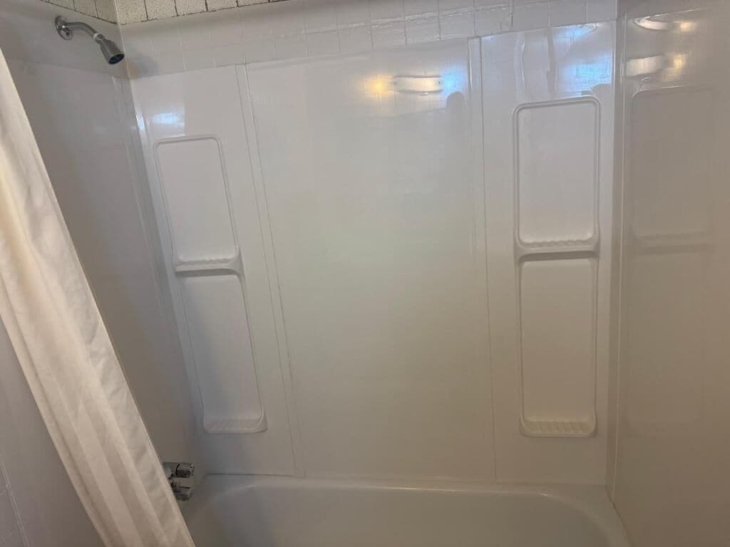 Towels, soap, shampoo, toilet paper