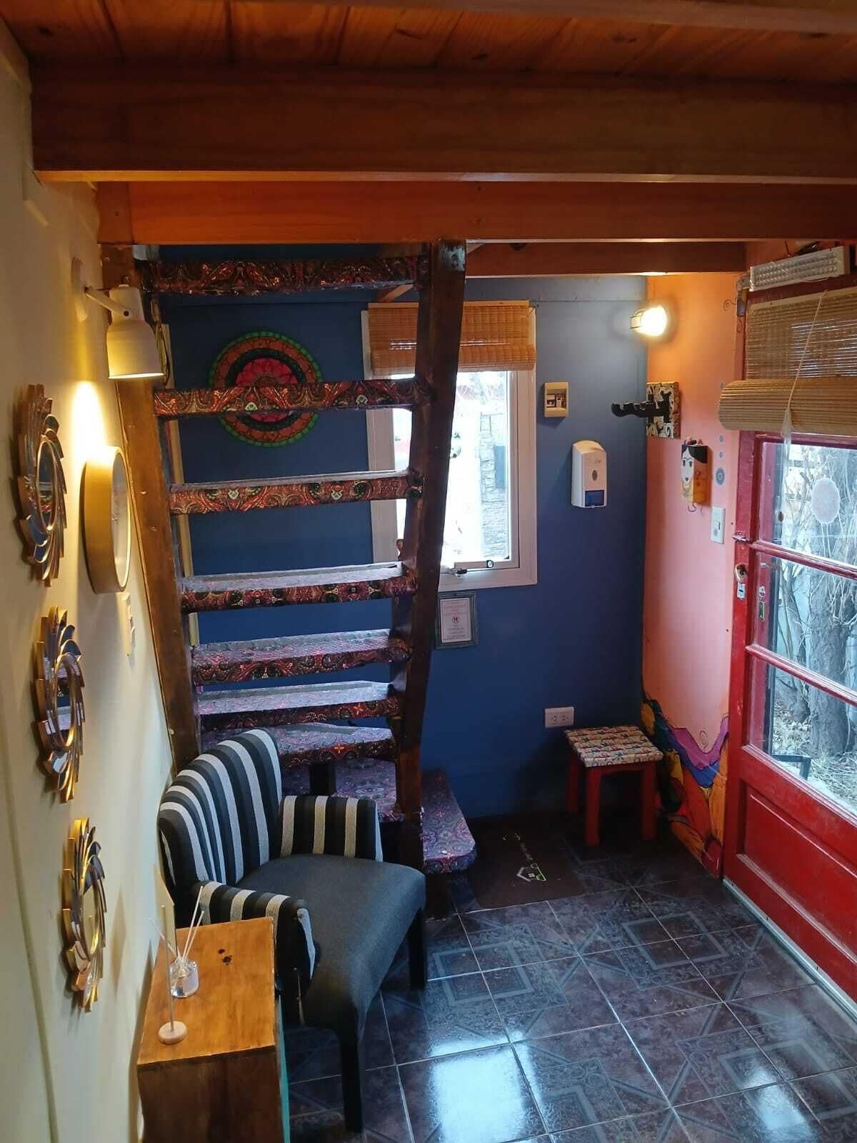 Standard House, 2 Twin Beds, Patio, Mountain View | Living area