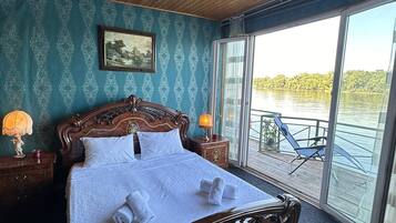 Deluxe Double Room, Balcony, River View | Free WiFi