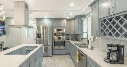 Mohegan Park Escape – Near Casinos – Spacious 4BR House