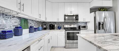 Microwave, oven, stovetop, dishwasher