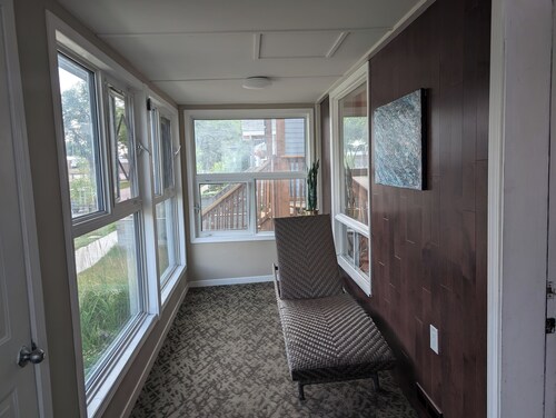 St. Thérèse’s Nest: Your Peaceful Retreat Minutes from the Pulse of the City