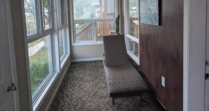 St. ThĂ©rĂšseâs Nest: Your Peaceful Retreat Minutes from the Pulse of the City