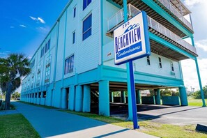 Exterior - Steps to Beach & The Hangout • Walk Everywhere • Covered Parking (Orange Beach)