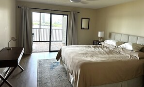 2 chambres, bureau, fer et planche à repasser, accès au Wi-Fi (inclus)