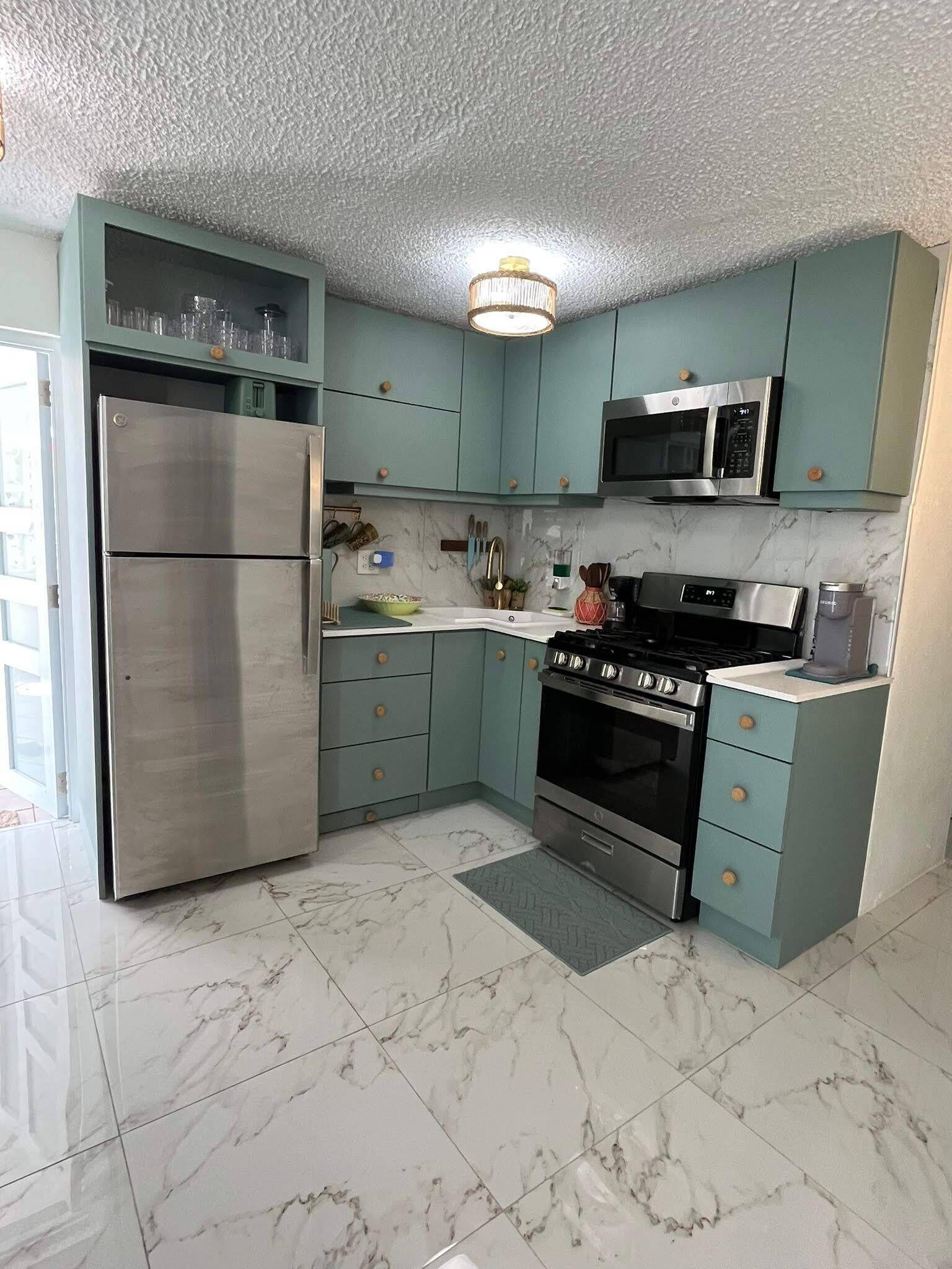 Microondas, horno y parrilla de estufa 