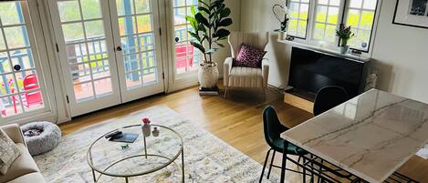 Fernseher, Stereoanlage