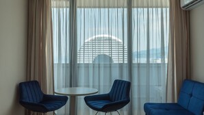 Classic Studio Suite, Balcony, Sea View | Desk, free WiFi - Orbi City Panorama Sea View Studios (Batumi)