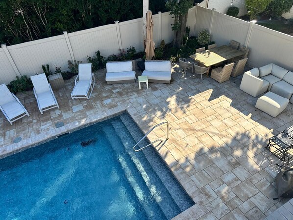 Pool - Spacious Long Beach home, steps to beach & train (Long Beach)