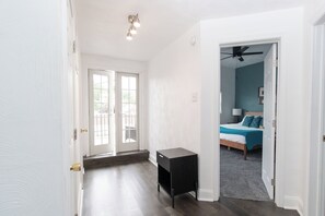 5 habitaciones, wifi gratis y ropa de cama