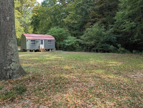 Horse Creek Cabins - Creekside Cabin near Ivy Branch