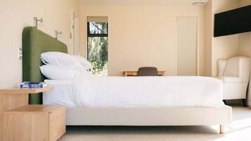 4 makuuhuonetta, silitysrauta/-lauta, Wi-Fi