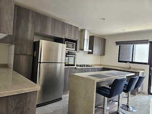 Fridge, microwave, oven, stovetop