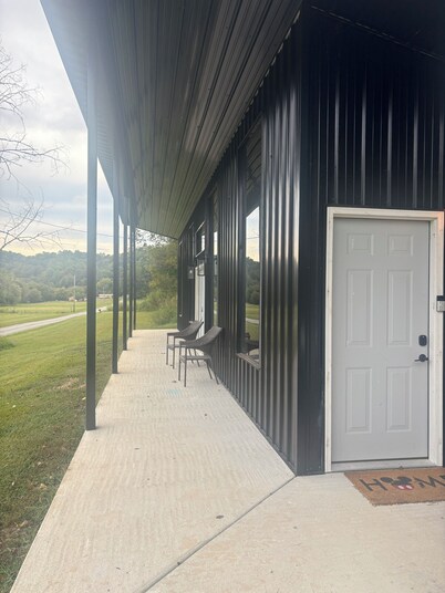 Cozy new build, 2-bedroom house in Celina