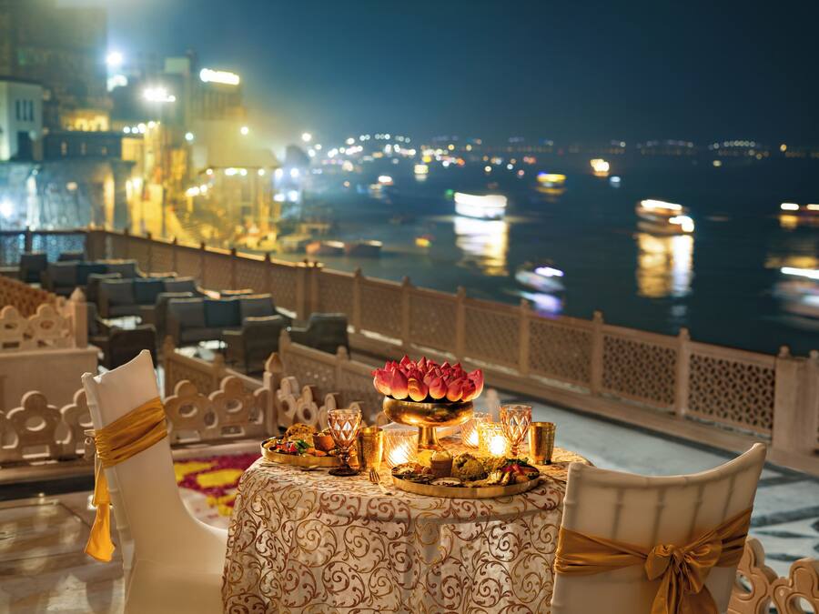 Khu ẩm thực ngoài trời