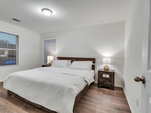 5 chambres, fer et planche à repasser, Wi-Fi gratuit, draps fournis